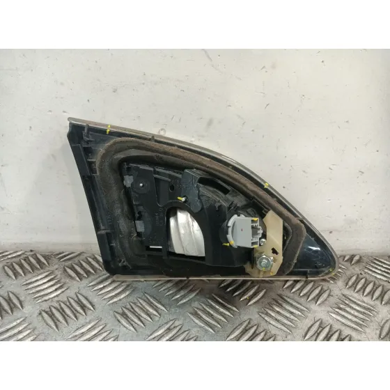 Piloto Trasero Derecho Interior para Mazda 3 Sedan (Bl)