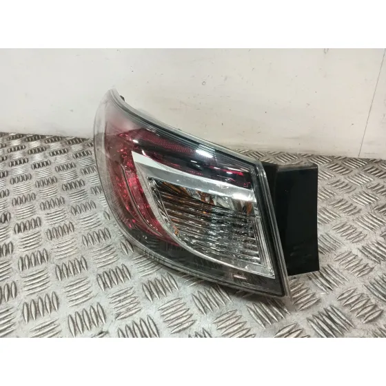 Piloto Trasero Izquierdo para Mazda 3 Sedan (Bl)