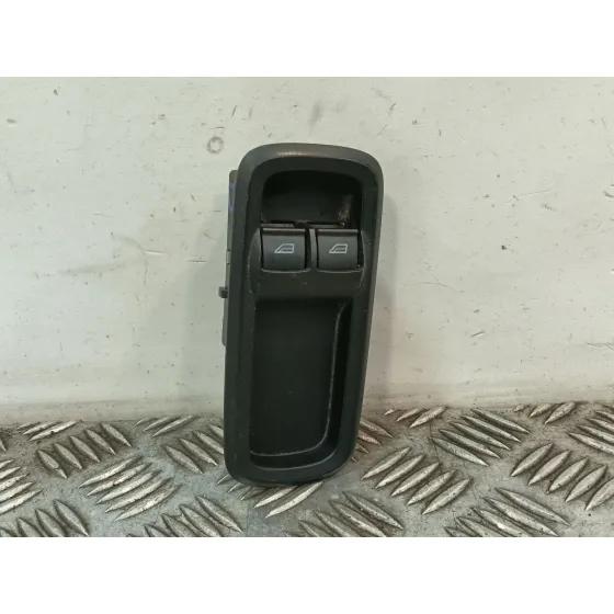 Mando Elevalunas Delantero Izquierdo para Ford Fiesta Vi (Cb1, Ccn)