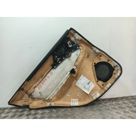 Guarnecido Puerta Trasera Derecha para Mercedes-Benz Clase C (W203)