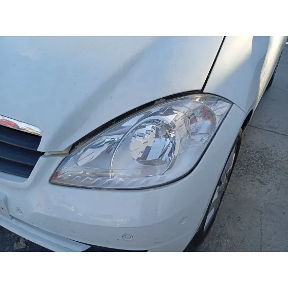 Faro Izquierdo para Mercedes-Benz Clase A (W169)
