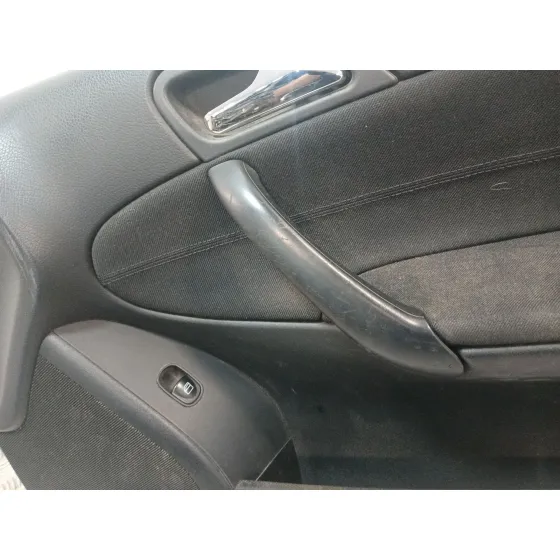 Guarnecido Puerta Delantera Derecha para Mercedes-Benz Clase C (W203)