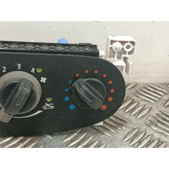 Mando Climatizador para Dacia Sandero (Bs_)