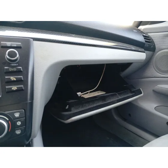 Guantera para Bmw 1 (E81)