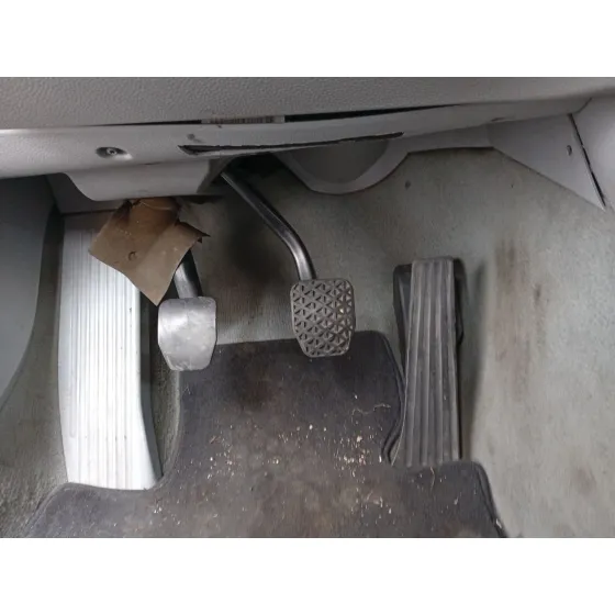 Pedal Embrague para Bmw 1 (E81)