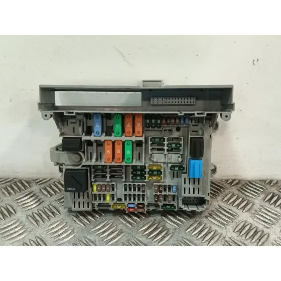 Caja Reles / Fusibles para Bmw Serie 3 Berlina (E90)