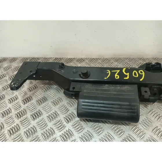 Travesano Superior para Kia Carens Iv