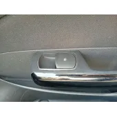 Mando Elevalunas Delantero Derecho para Opel Corsa D (S07)