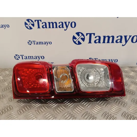 Piloto Trasero Derecho para Isuzu D-Max