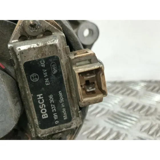Alternador para Renault Express Furgoneta/Monovolumen (F40_, G40_)