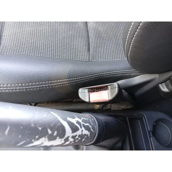 Enganche Cinturon Delantero Derecho para Opel Tigra Twintop (X04)