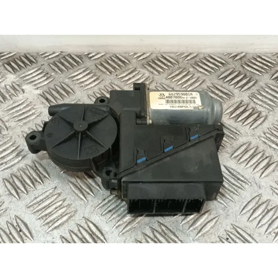 Motor Elevalunas Delantero Derecho para Volkswagen Polo Iv (9N_, 9A_)