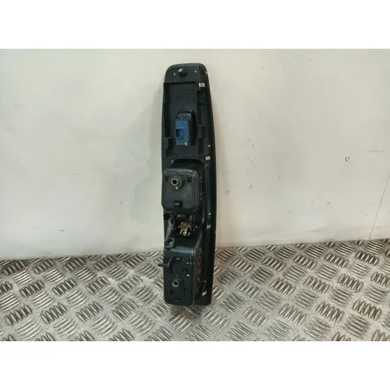 Mando Elevalunas Delantero Derecho para Fiat Doblo Autobus (263_)