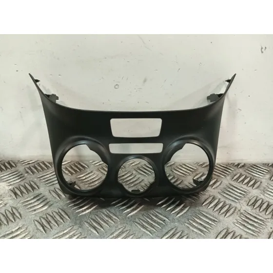 Moldura para Peugeot 208