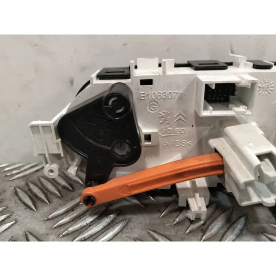 Mando Climatizador para Peugeot 208