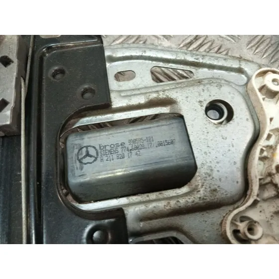 Elevalunas Delantero Derecho para Mercedes-Benz Clase C (W203)