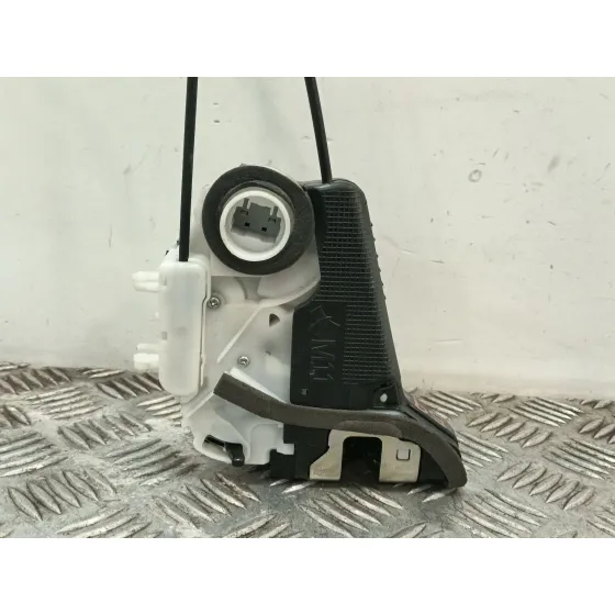Cerradura Puerta Trasera Derecha para Toyota Yaris (_P13_)