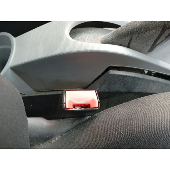 Enganche Cinturon Delantero Derecho para Seat Ibiza Iv Sc (6J1, 6P5)