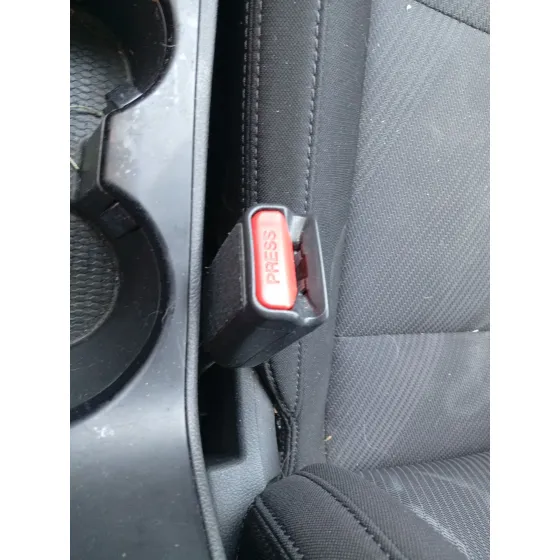 Enganche Cinturon Delantero Derecho para Hyundai Tucson (Tl, Tle)