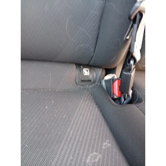 Enganche Cinturon Trasero Derecho para Hyundai Tucson (Tl, Tle)