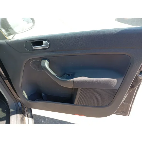Elevalunas Delantero Derecho para Volkswagen Golf Plus V (5M1, 521)