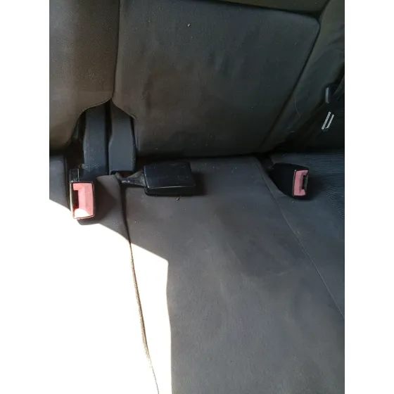 Enganche Cinturon Trasero Central para Volkswagen Golf Plus V (5M1, 521)
