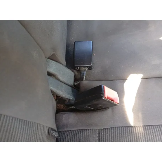 Enganche Cinturon Trasero Derecho para Volkswagen Golf Plus V (5M1, 521)