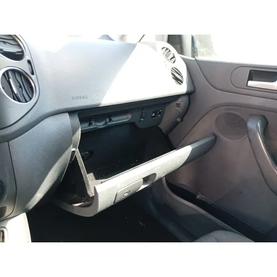 Guantera para Volkswagen Golf Plus V (5M1, 521)