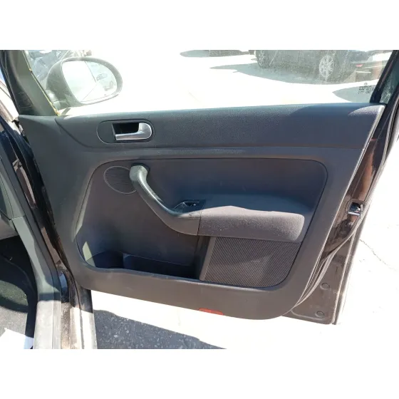 Guarnecido Puerta Delantera Derecha para Volkswagen Golf Plus V (5M1, 521)