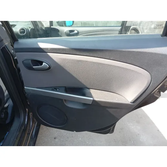 Guarnecido Puerta Trasera Derecha para Seat Leon (1P1)
