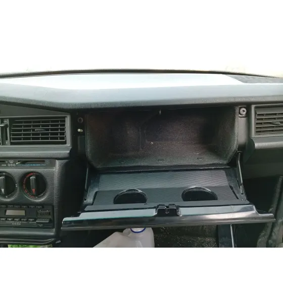 Guantera para Mercedes-Benz 190 (W201)