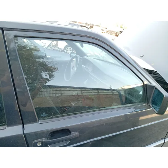 Luna Delantera Derecha para Mercedes-Benz 190 (W201)