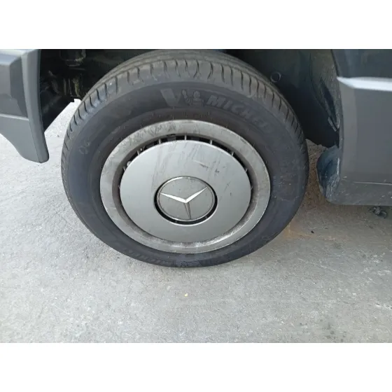 Mangueta Delantera Izquierda para Mercedes-Benz 190 (W201)