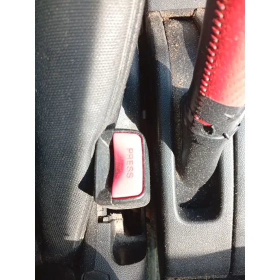 Enganche Cinturon Delantero Izquierdo para Mazda 5 (Cr)