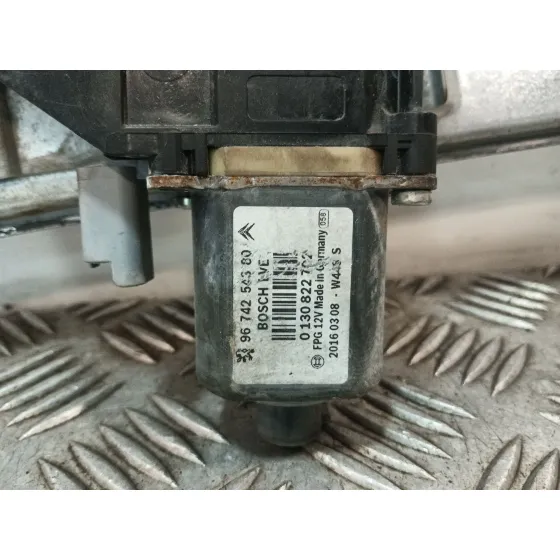 Elevalunas Delantero Derecho para Peugeot 208