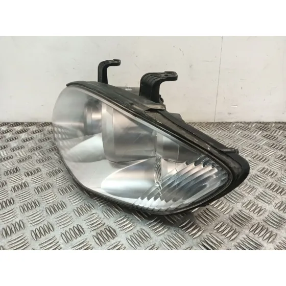 Faro Izquierdo para Ssangyong Rodius I