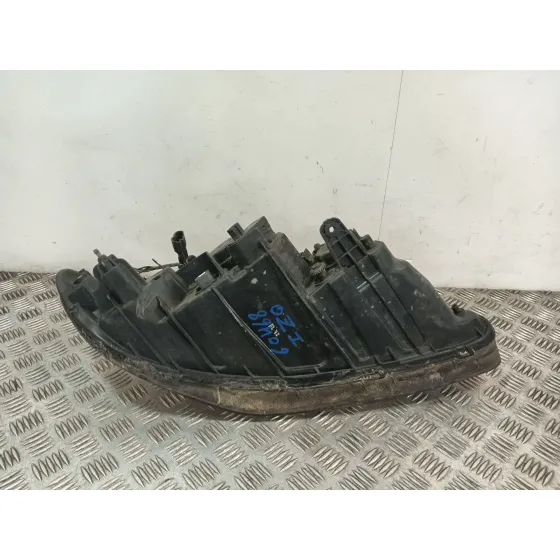 Faro Izquierdo para Ssangyong Rodius I