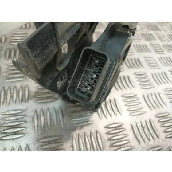 Cerradura Puerta Trasera Derecha para Ford Mondeo Ber. (Ca2)
