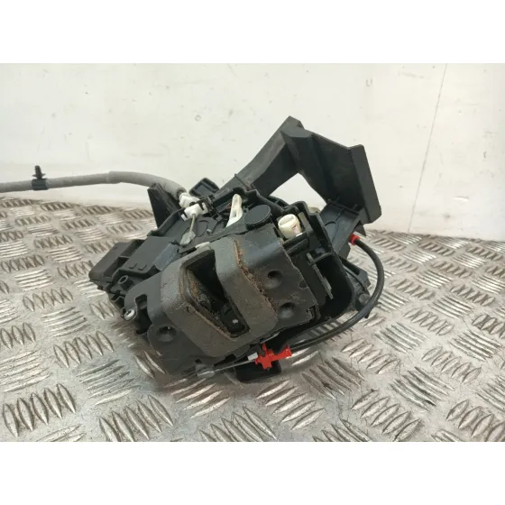 Cerradura Puerta Trasera Derecha para Ford Mondeo Ber. (Ca2)