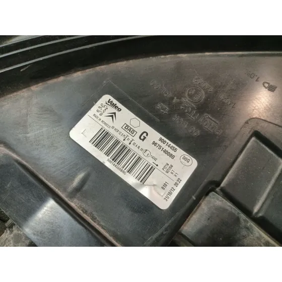 Faro Izquierdo para Citroën C-Elysee (Dd_)