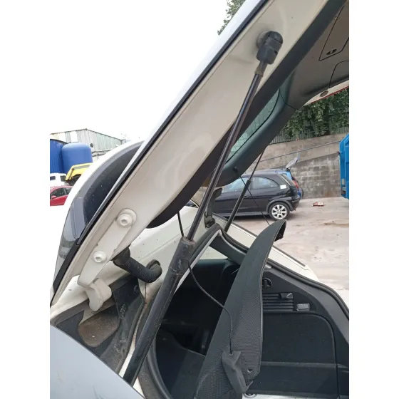 Amortiguadores Maletero / Porton para Audi A1 (8X1, 8Xk)