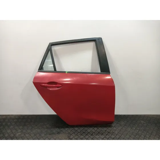 Puerta Trasera Derecha para Mazda 3 Lim. (Bl)