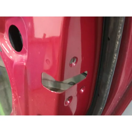 Puerta Trasera Derecha para Mazda 3 Lim. (Bl)