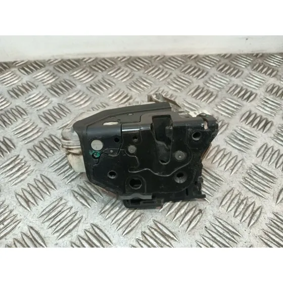 Cerradura Puerta Delantera Izquierda para Volkswagen Passat B6 (3C2)