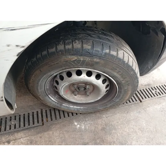 Mangueta Delantera Derecha para Renault Kangoo Express (Fw0/1_)