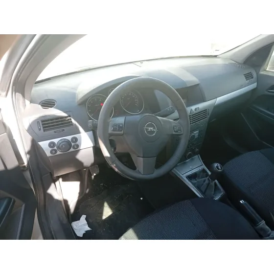 Caja Reles / Fusibles para Opel Astra H (A04)