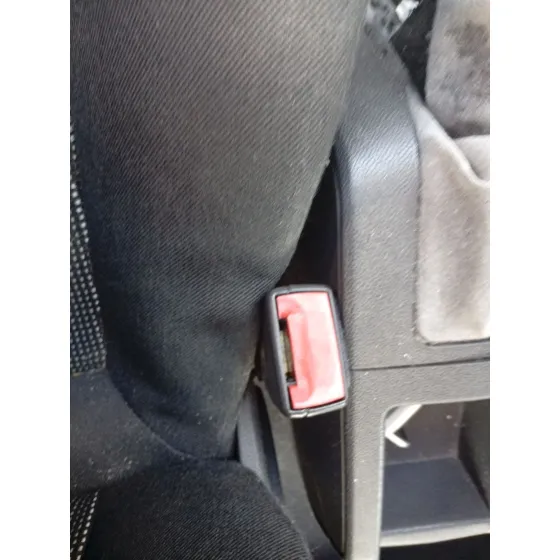 Enganche Cinturon Delantero Izquierdo para Opel Astra H (A04)