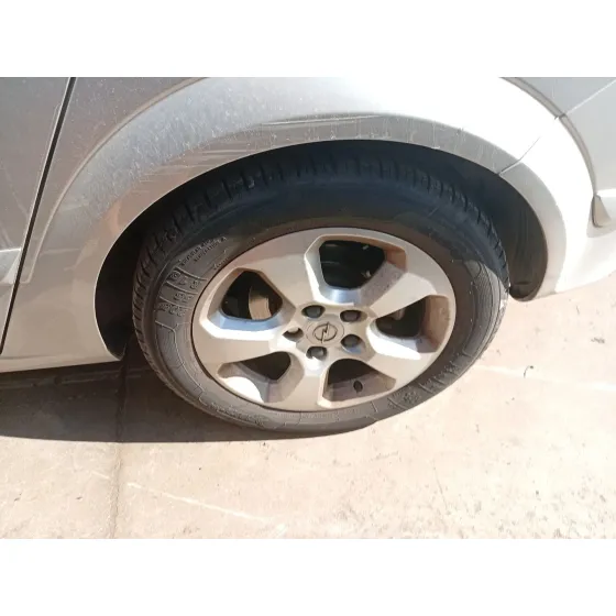 Mangueta Trasera Izquierda para Opel Astra H (A04)