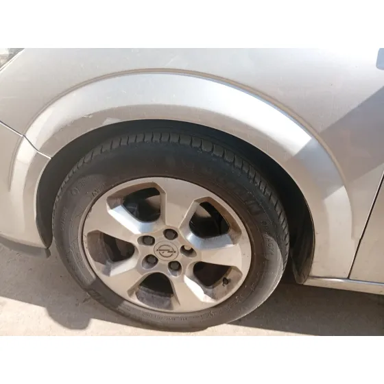 Paso De Rueda Delantero Izquierdo para Opel Astra H (A04)