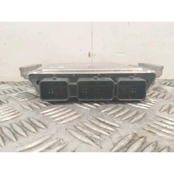 Centralita Motor Uce para Mazda 3 (Bk)